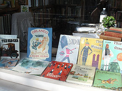 With thanks to Flickr user ulle.b & cc