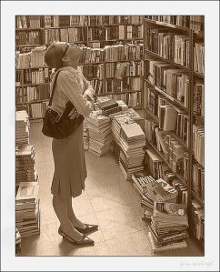 7971252_7e070ade7b Craning for a book (From Flickr user: gaspi)